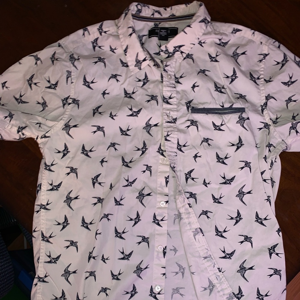 Button-up Tee, bird print